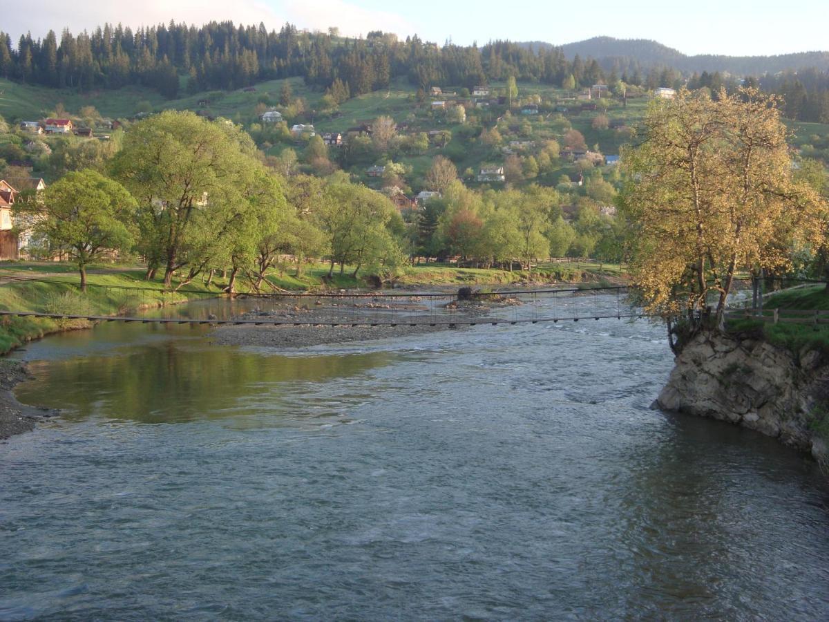 Старе Подвір'я Верховина Екстер'єр фото